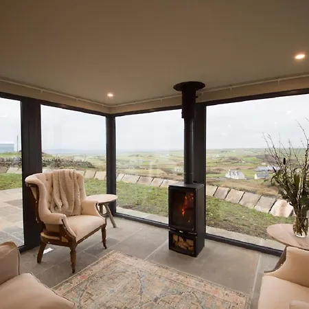 Nyaraló Elfin Doolin