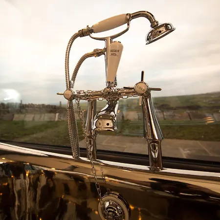 Nyaraló Elfin Doolin