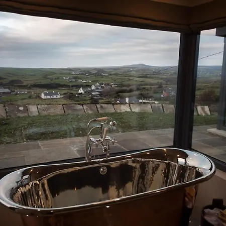 Nyaraló Elfin Doolin